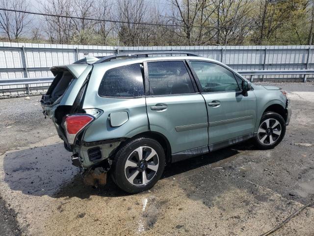  SUBARU FORESTER 2018 Зеленый