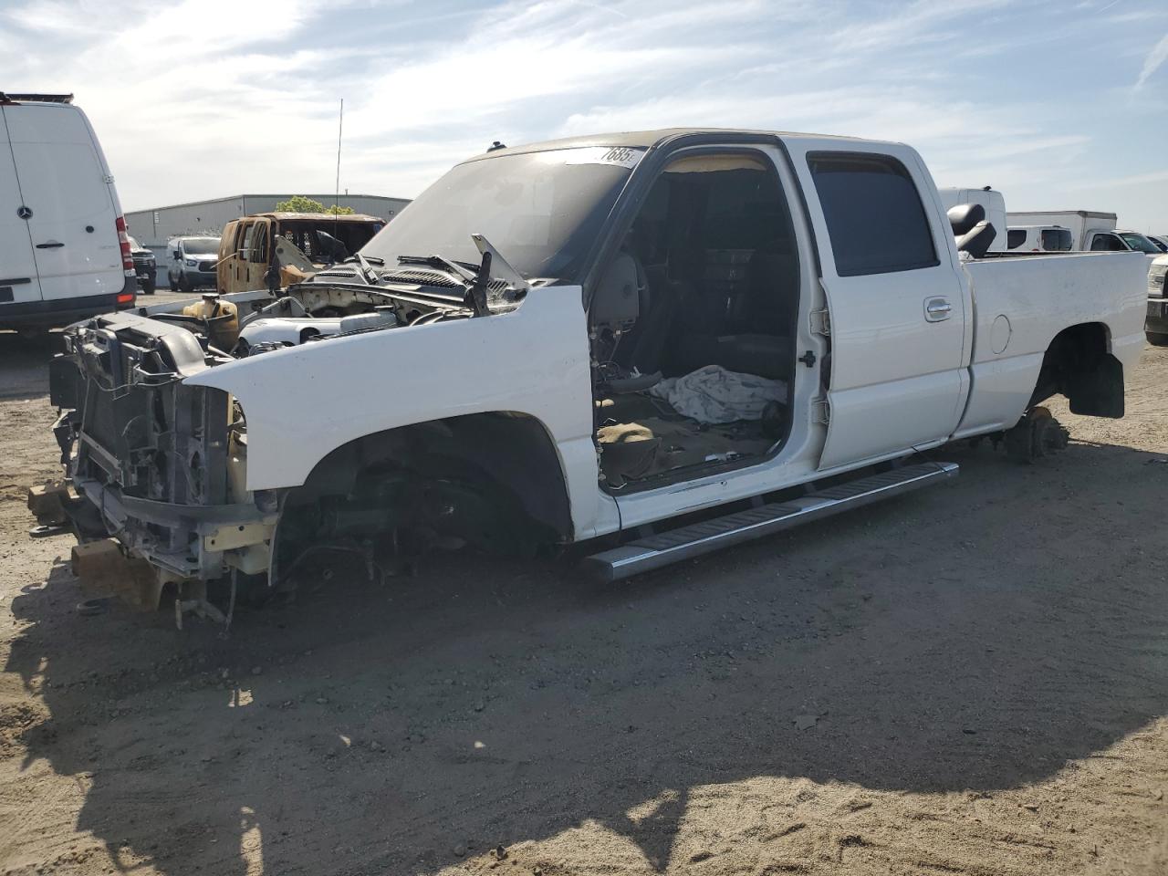 2003 Gmc Sierra K2500 Heavy Duty на продаже в Bakersfield, CA - Stripped