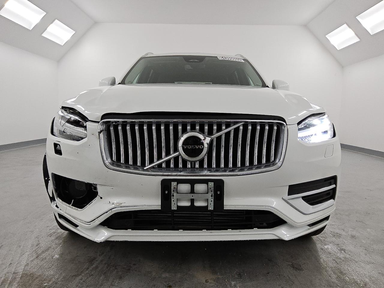 Van Nuys, CA에서 판매 중인 2024 Volvo Xc90 Core - Front End
