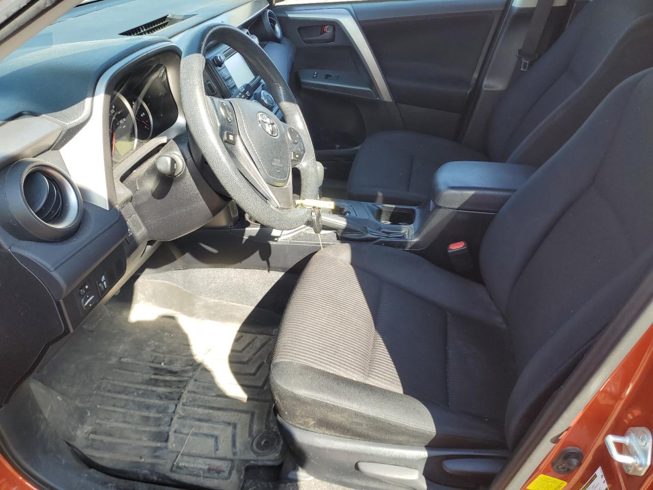 2016 Toyota Rav4 Le VIN: JTMBFREV7GJ081003 Lot: 55256745