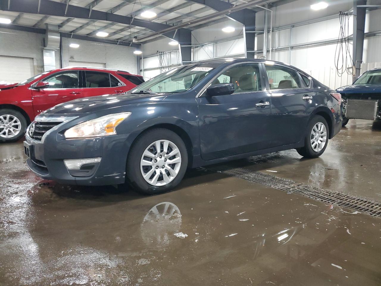 2015 Nissan Altima 2.5 იყიდება Ham Lake-ში, MN - All Over