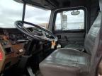 2000 Peterbilt 330 продається в Davison, MI - Undercarriage