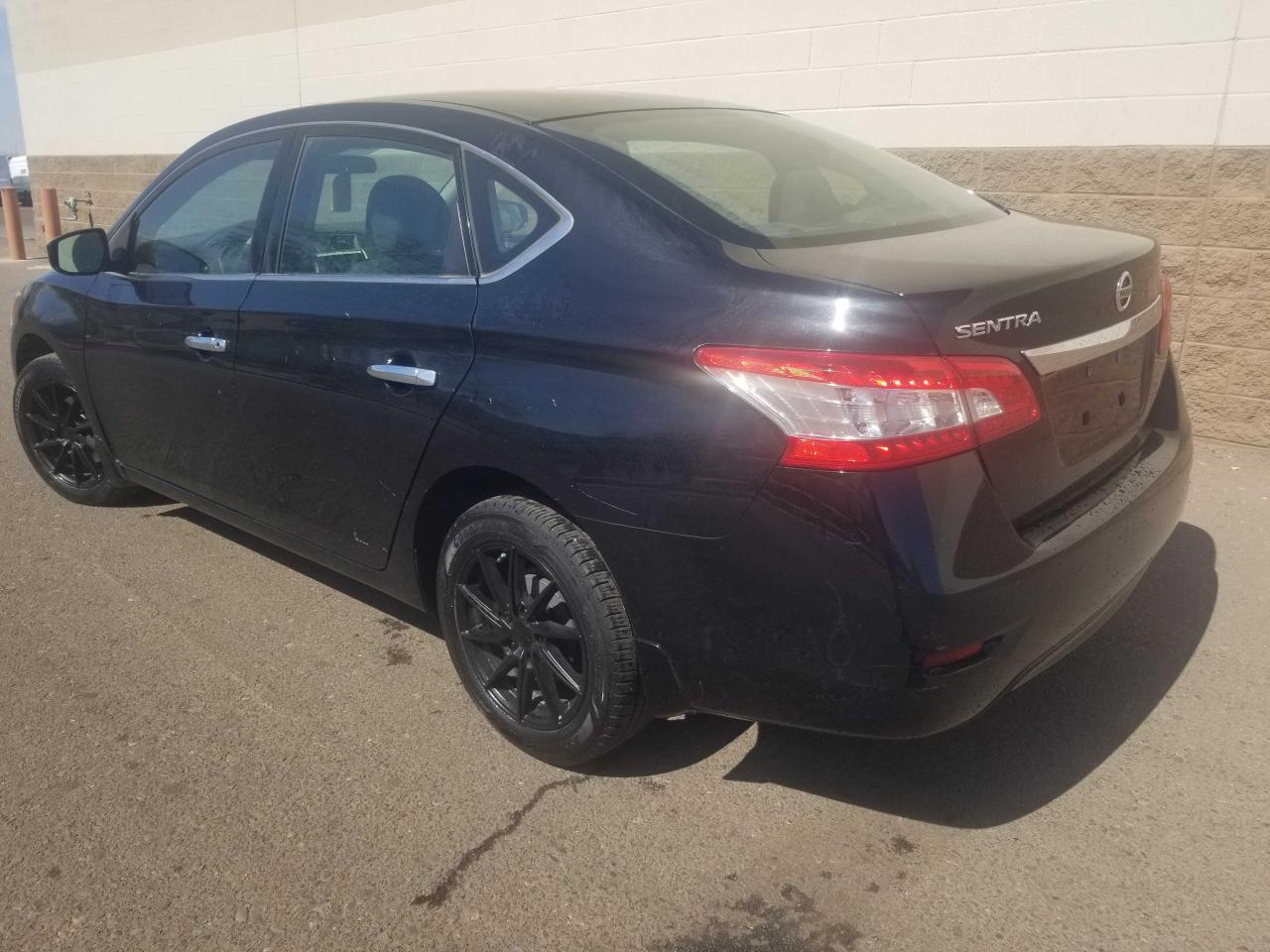 2015 Nissan Sentra - Image 3