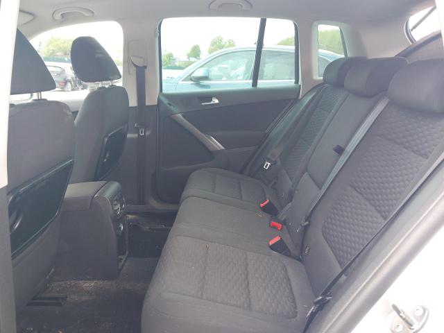 2009 VOLKSWAGEN TIGUAN SE