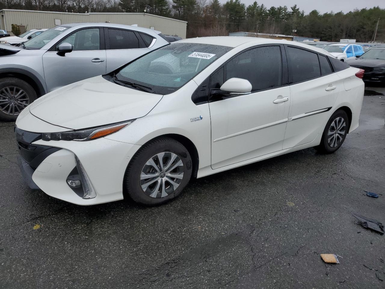 2020 Toyota Prius Prime Le for Sale in Exeter, RI - Side