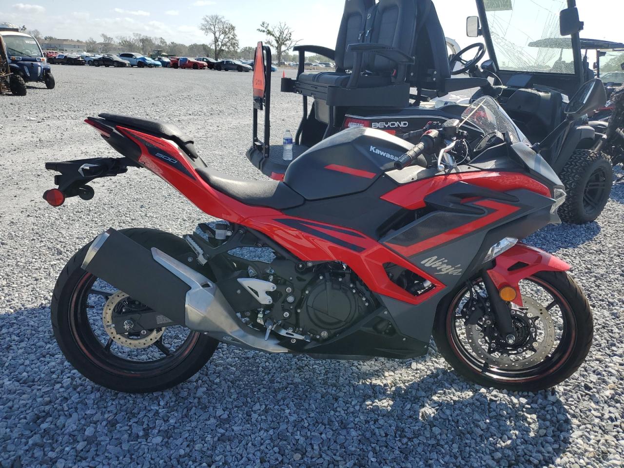 Riverview, FL에서 판매 중인 2025 Kawasaki Ex500 - Front End