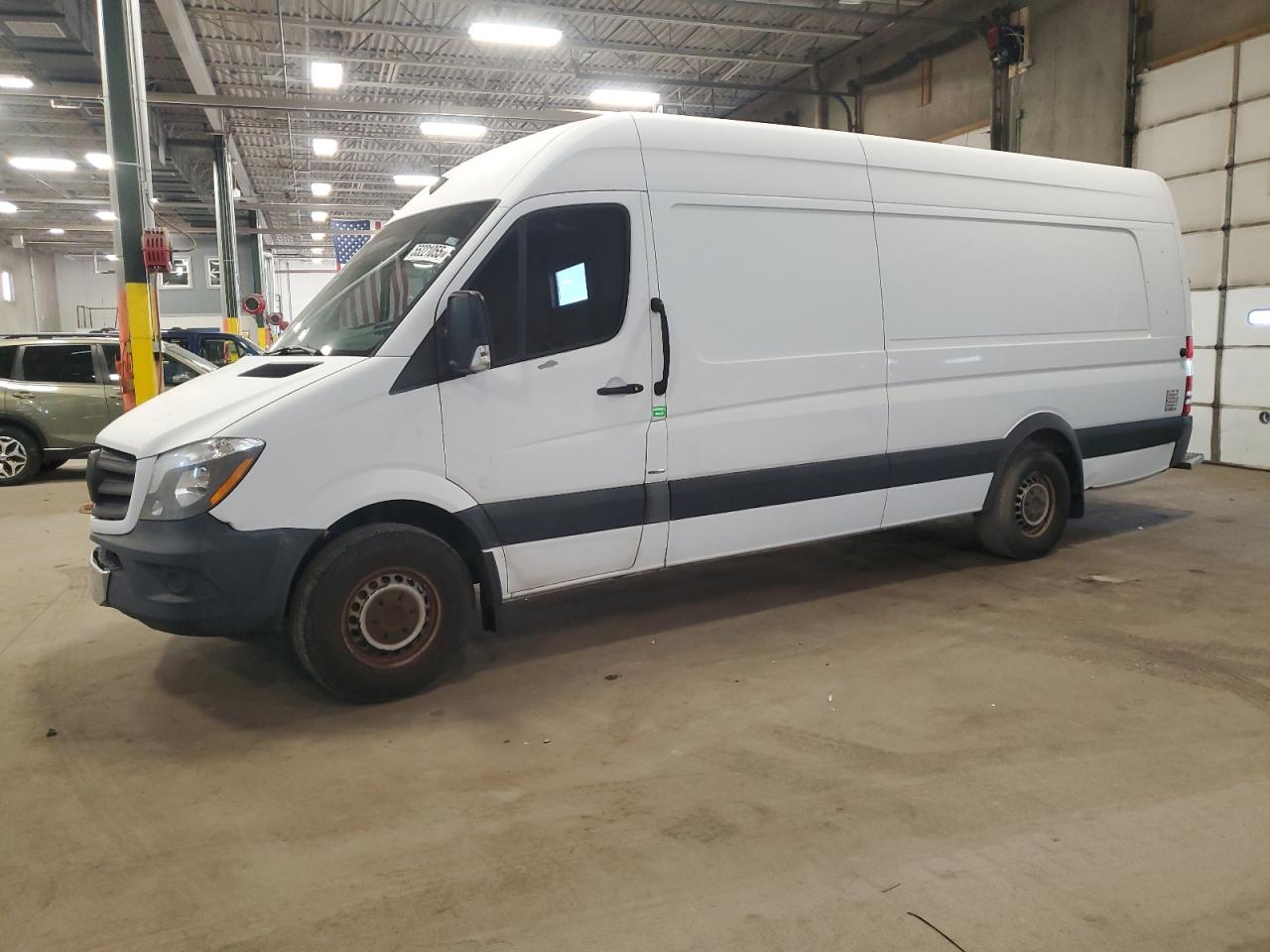 2014 Mercedes-Benz Sprinter 2500 на продаже в Blaine, MN - Side