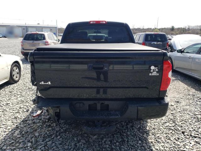  TOYOTA TUNDRA 2017 Czarny