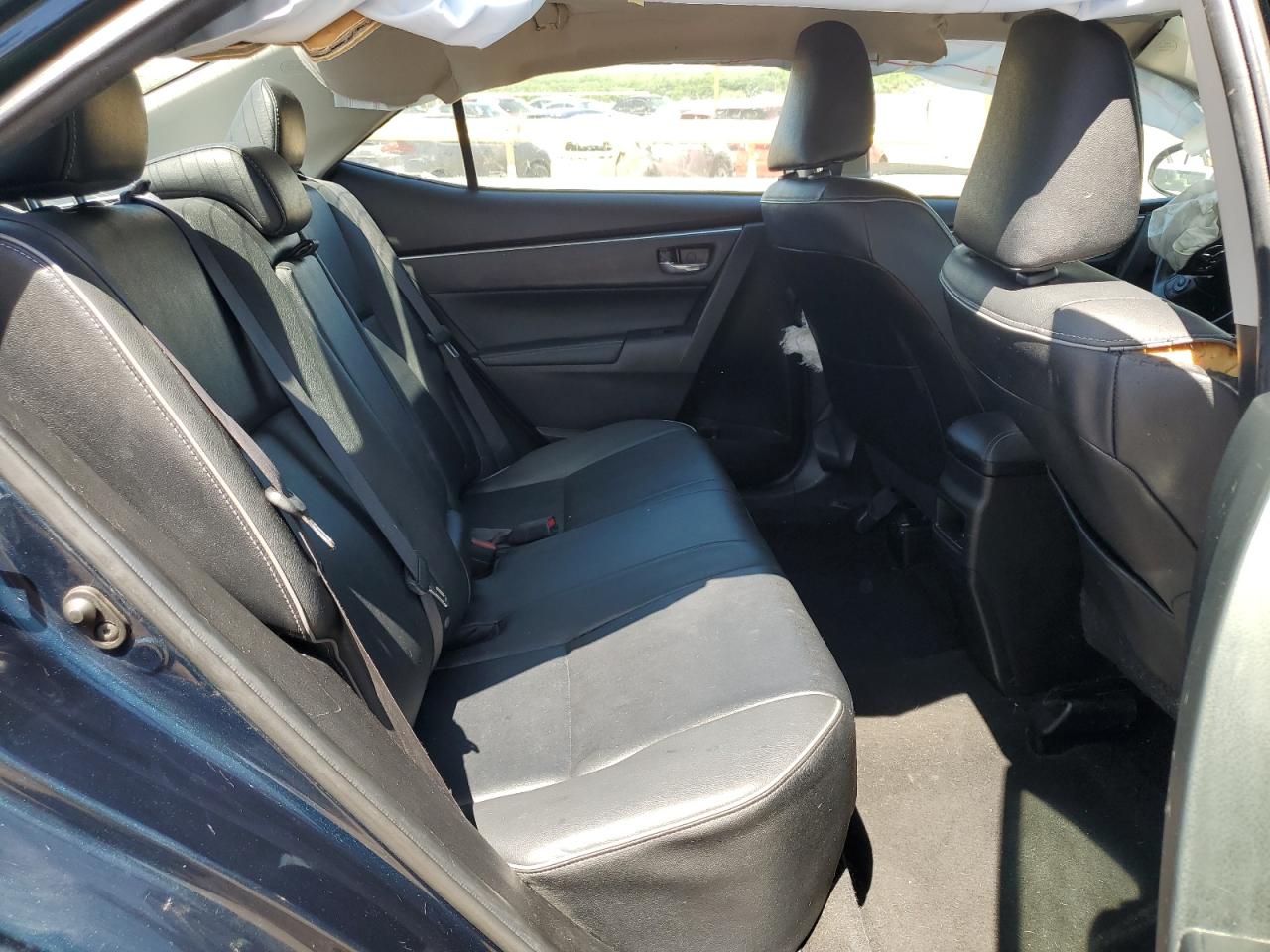 2018 Toyota Corolla L VIN: 5YFBURHE1JP801402 Lot: 54547975