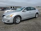 2015 Nissan Altima 2.5 продається в Earlington, KY - Hail