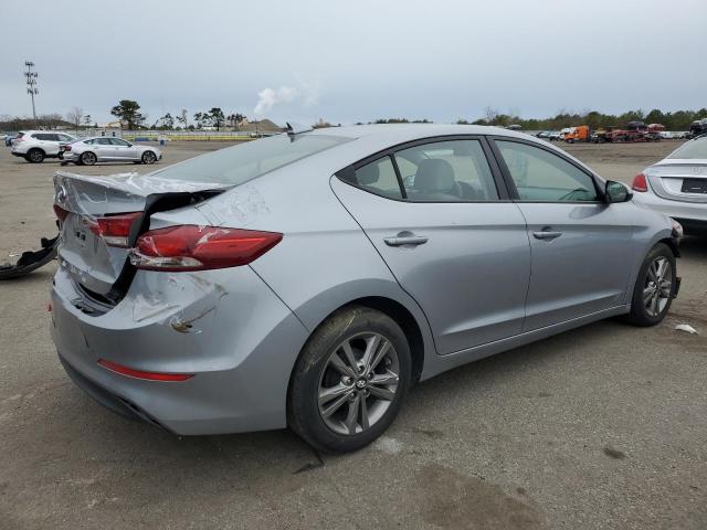  HYUNDAI ELANTRA 2017 Серый