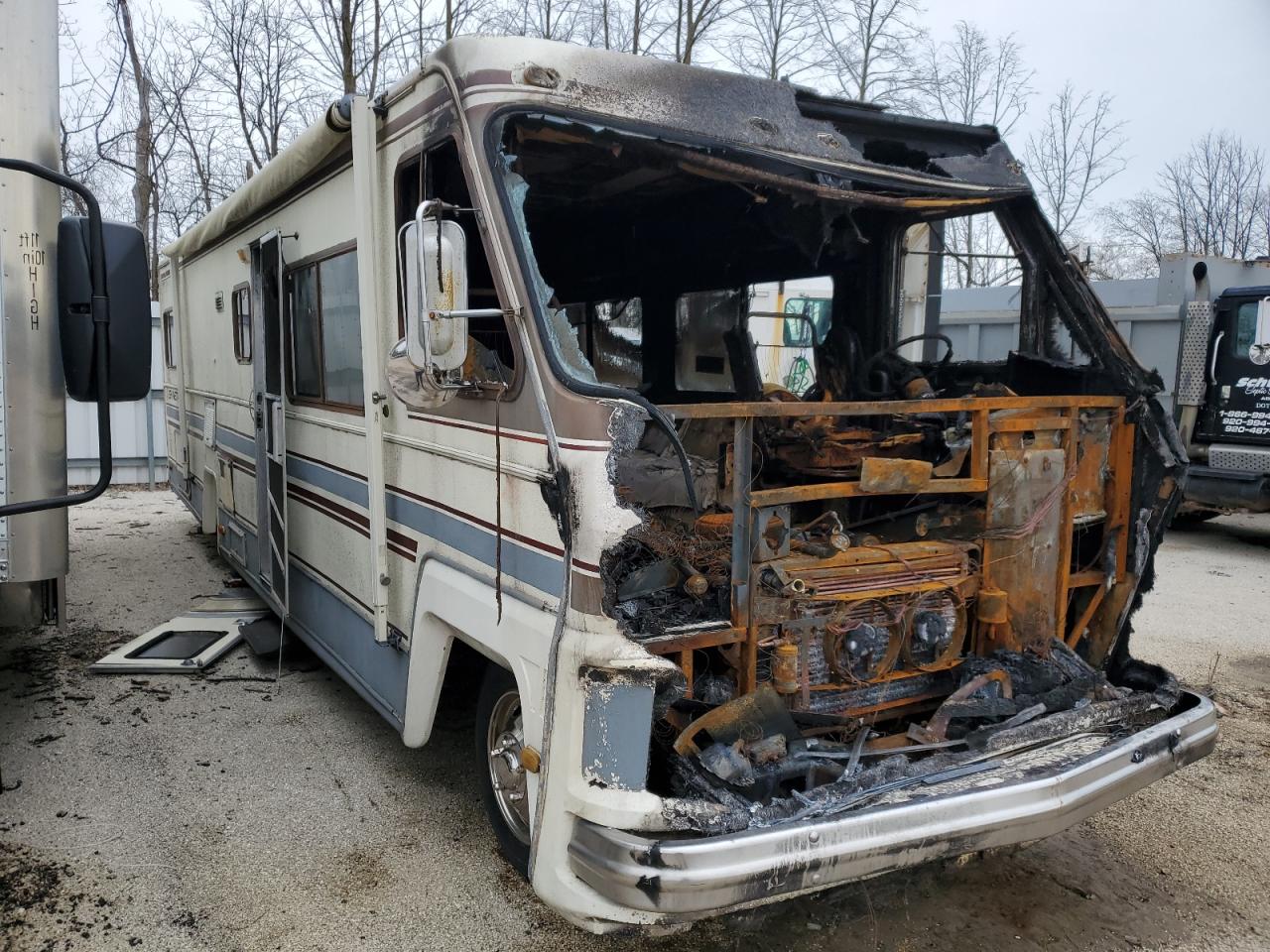 Milwaukee, WI에서 판매 중인 1986 Chevrolet P30 - Burn - Engine