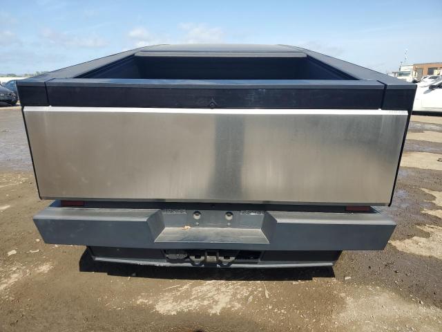  TESLA CYBERTRUCK 2024 Сріблястий
