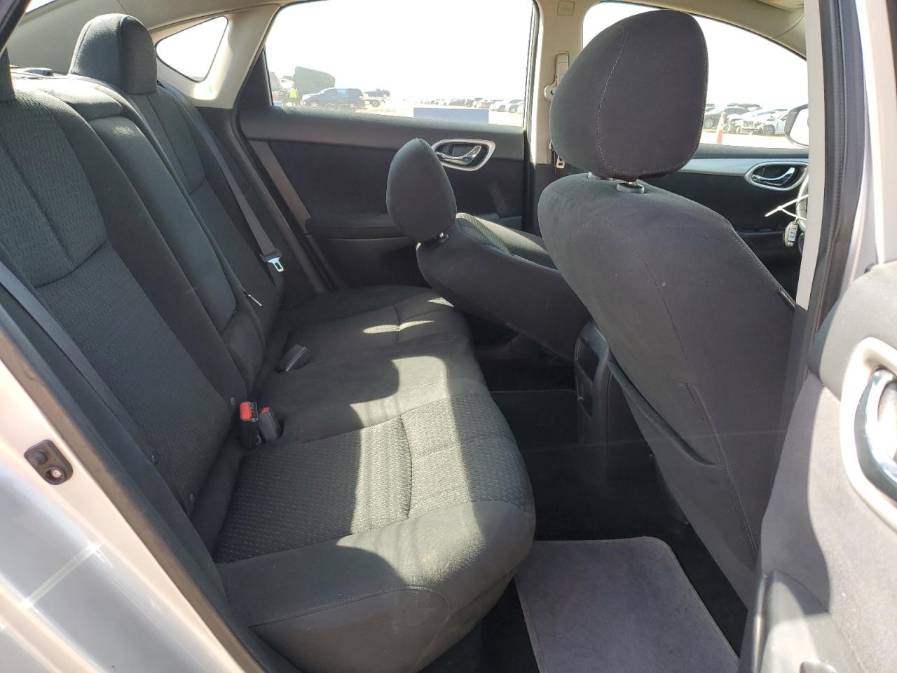 2014 Nissan Sentra - Image 10
