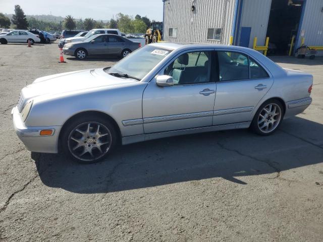 2001 Mercedes-Benz E 320