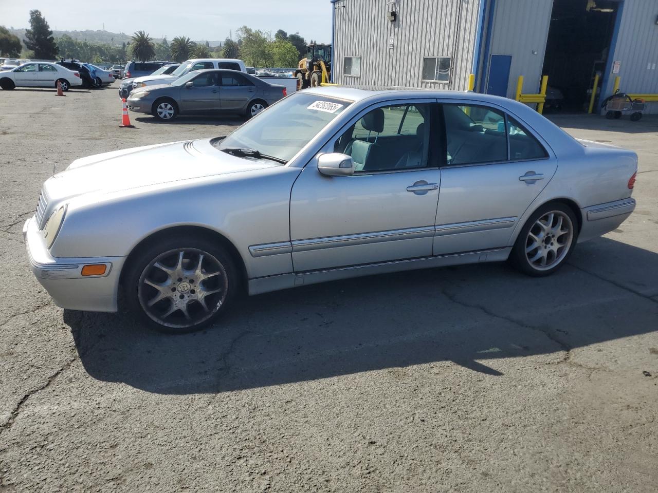2001 Mercedes-Benz E 320