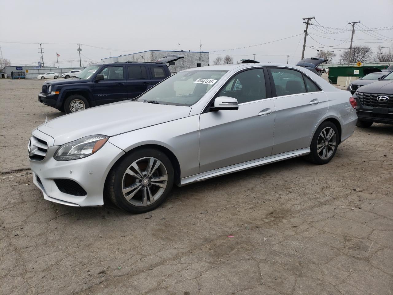 2015 Mercedes-Benz E 250 Bluetec de vânzare în Chicago Heights, IL - Minor Dent/Scratches