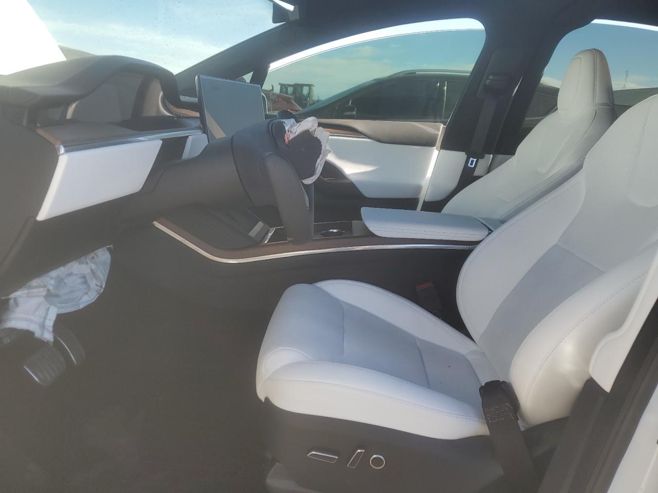 2023 Tesla Model X VIN: 7SAXCBE5XPF399133 Lot: 52615855