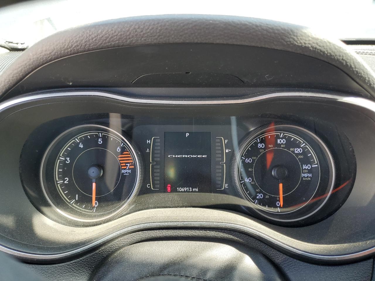 2019 Jeep Cherokee Latitude VIN: 1C4PJLCB6KD333373 Lot: 51701385