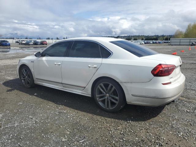  VOLKSWAGEN PASSAT 2017 Белый