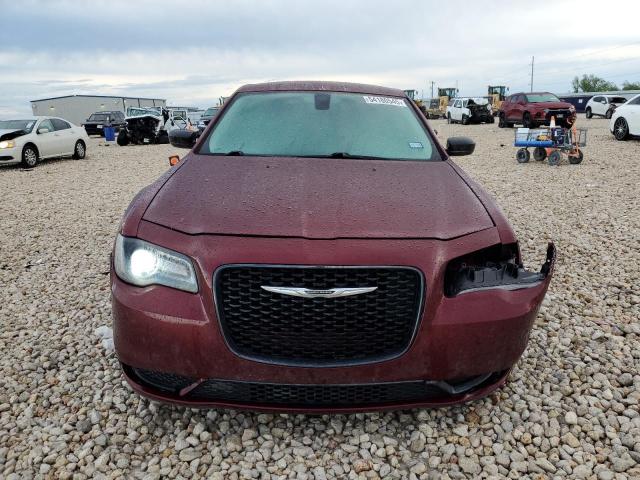  CHRYSLER 300 2019 Czerwony