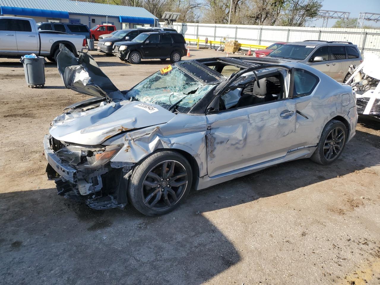 2014 Toyota Scion Tc на продаже в Wichita, KS - Rollover