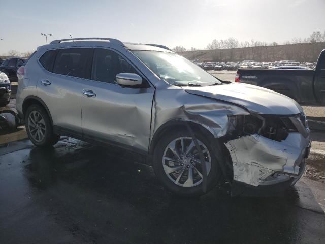  NISSAN ROGUE 2016 Серебристый