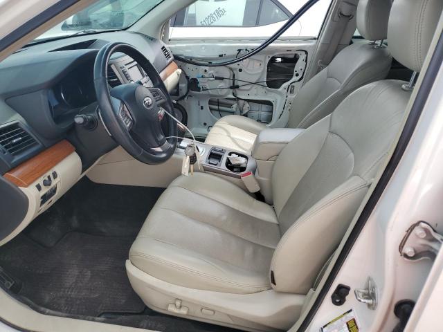  SUBARU LEGACY 2013 Biały