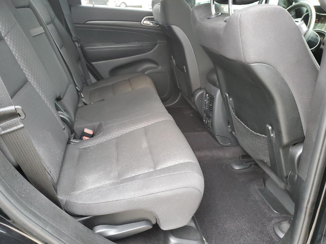 1c4rjfagxjc234987 1C4RJFAGXJC234987 2018 Jeep Grand Cherokee Laredo
