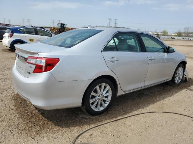  TOYOTA CAMRY 2012 Srebrny