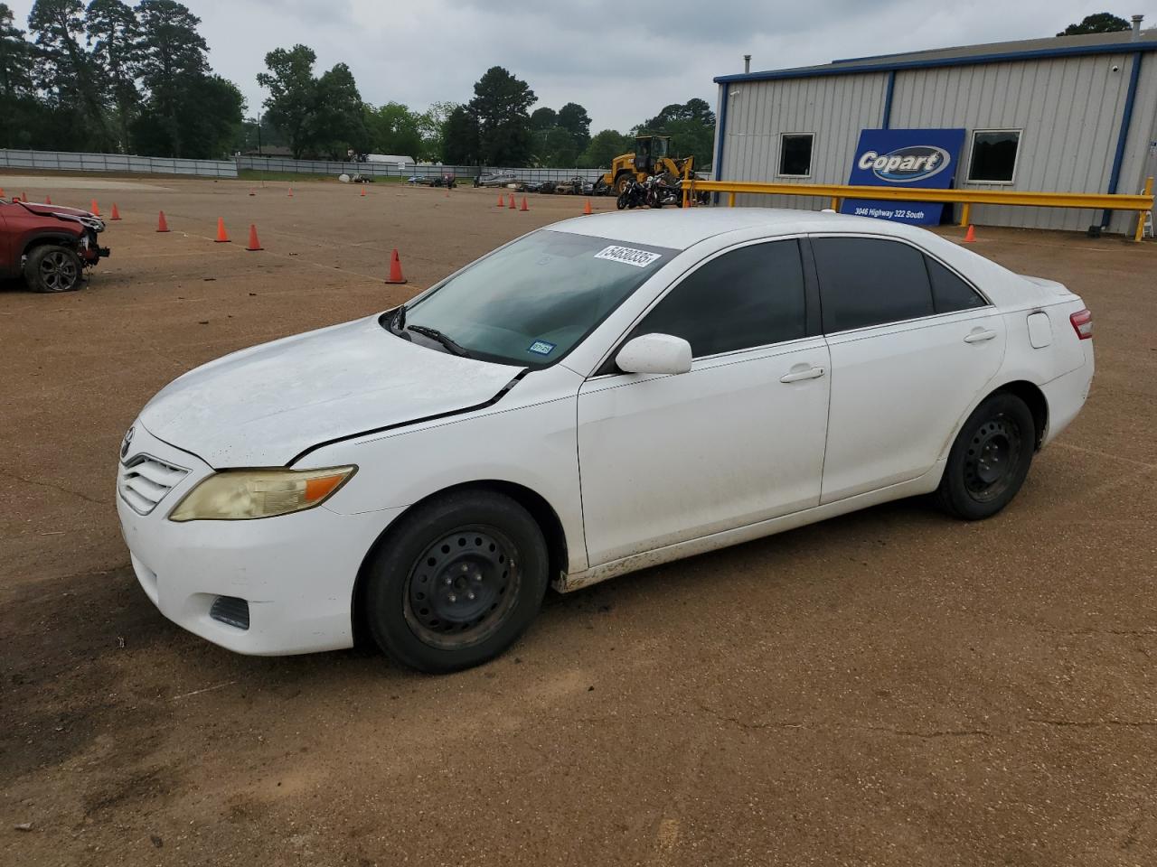 2011 Toyota Camry Base for Sale in Longview, TX - Minor Dent/Scratches
