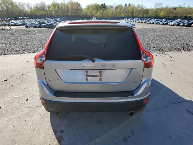  VOLVO XC60 2013 Серебристый