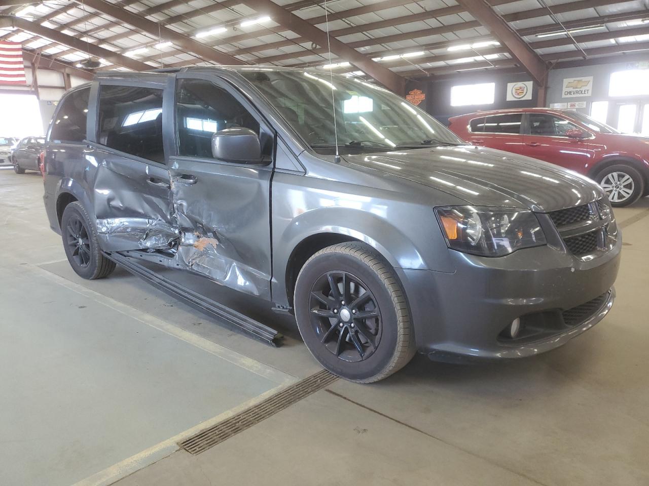 2019 Dodge Caravan - Image 4