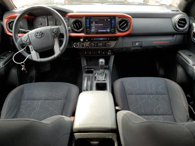 Pickups TOYOTA TACOMA 2016 Orange