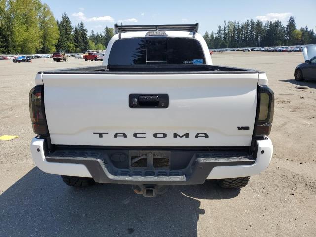  TOYOTA TACOMA 2022 Biały