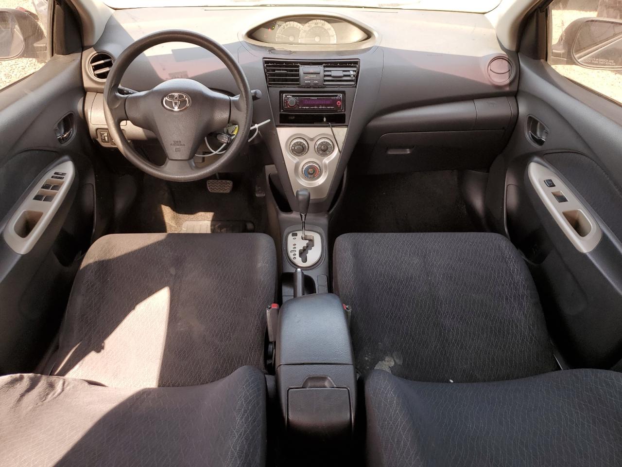 2007 Toyota Yaris VIN: JTDBT923271054528 Lot: 53643145