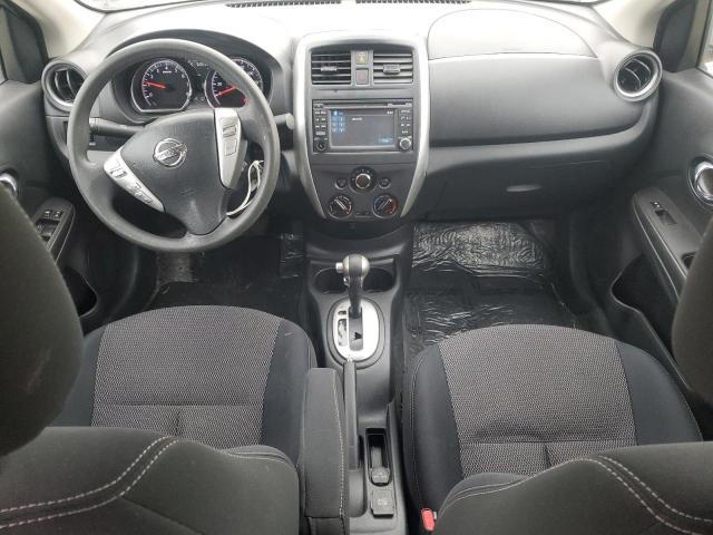  NISSAN VERSA 2015 Srebrny