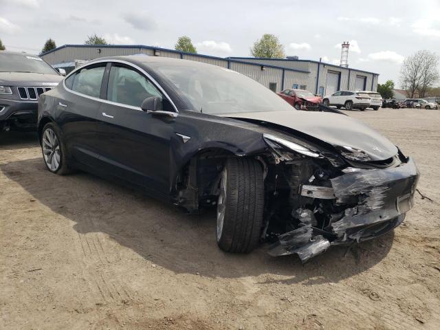  TESLA MODEL 3 2018 Черный