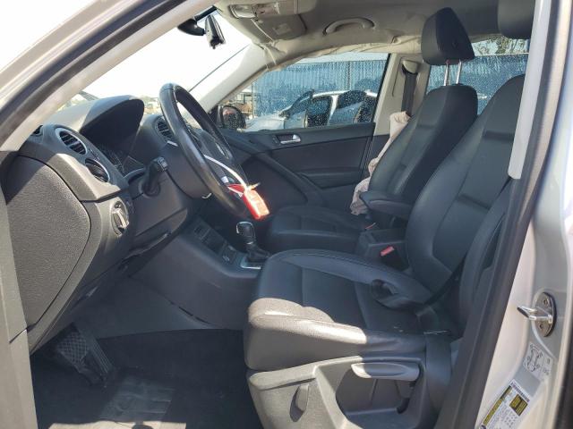  VOLKSWAGEN TIGUAN 2017 Srebrny