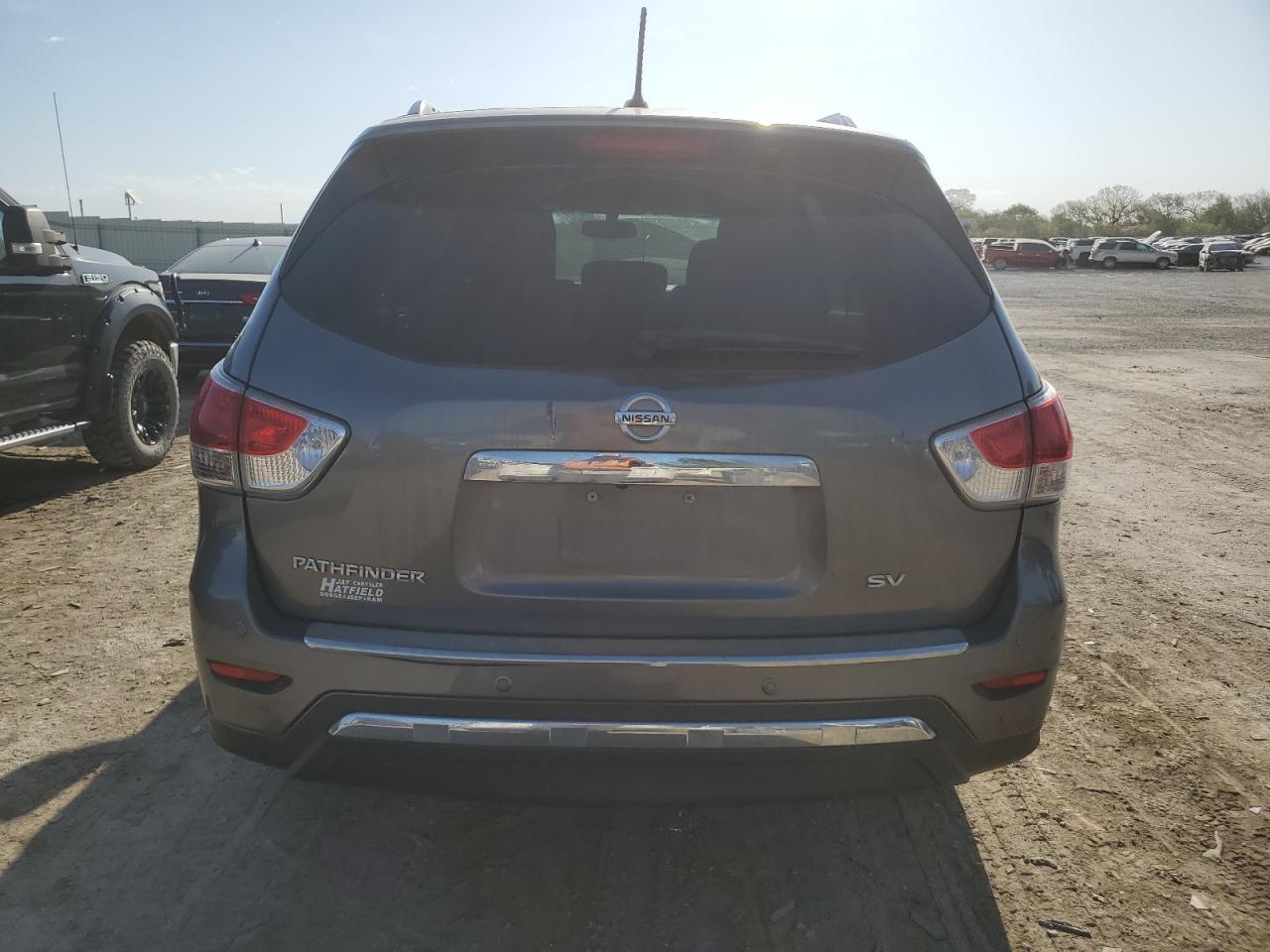 2015 Nissan Pathfinder S VIN: 5N1AR2MN8FC609464 Lot: 52711075