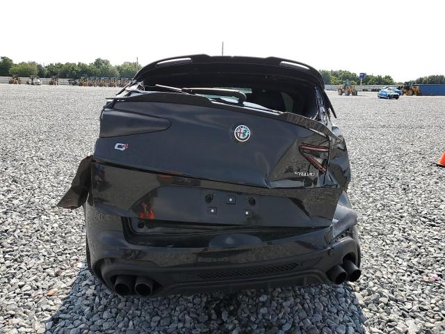  ALFA ROMEO STELVIO 2018 Чорний