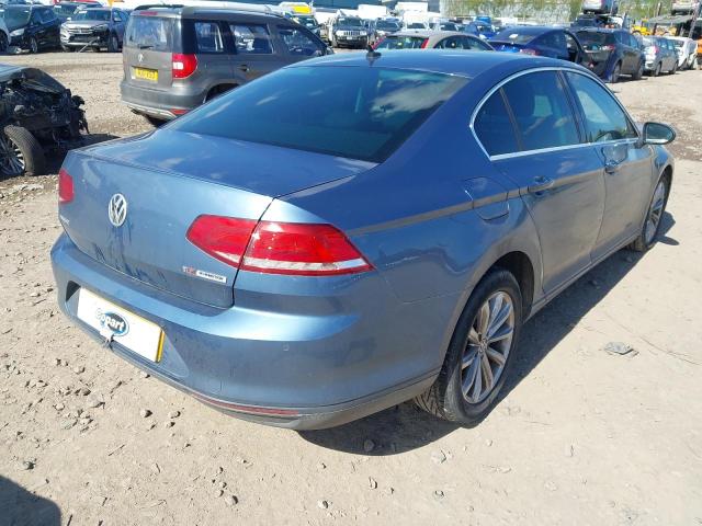2016 VOLKSWAGEN PASSAT SE