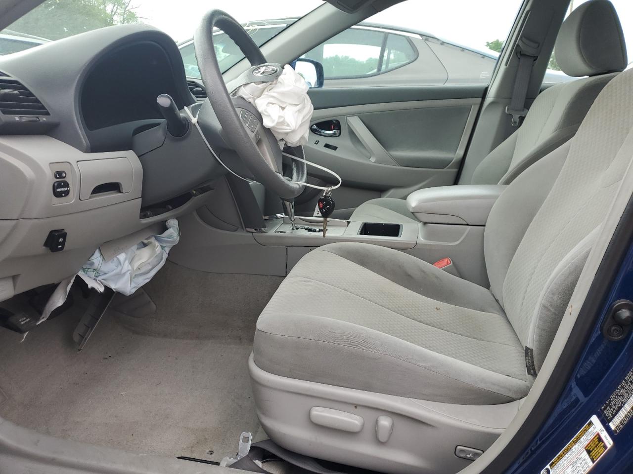 2009 Toyota Camry - Image 7