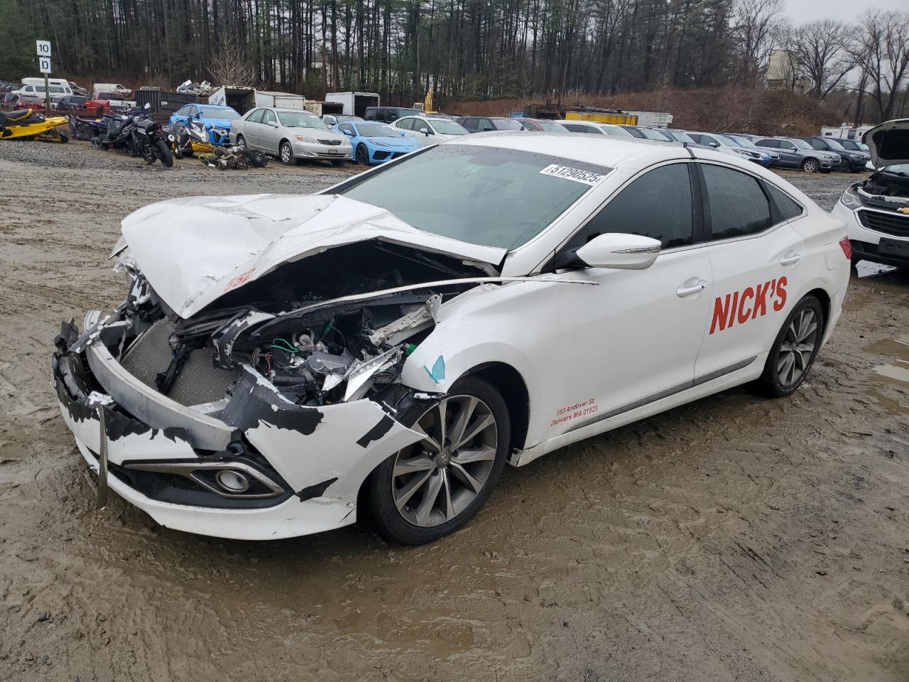 2017 Hyundai Azera zu verkaufen in North Billerica, MA - Front End
