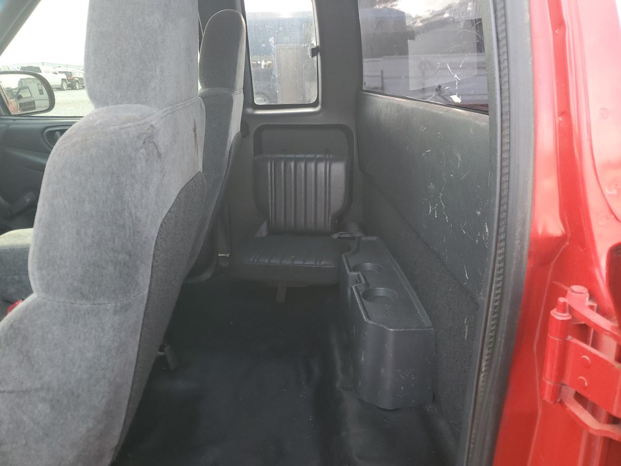 2002 GMC Sonoma VIN: 1GTCS195828118247 Lot: 53692135