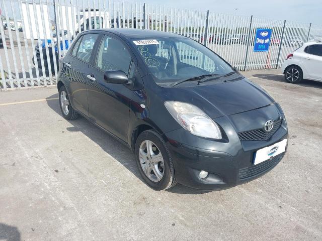 2010 TOYOTA YARIS TR V