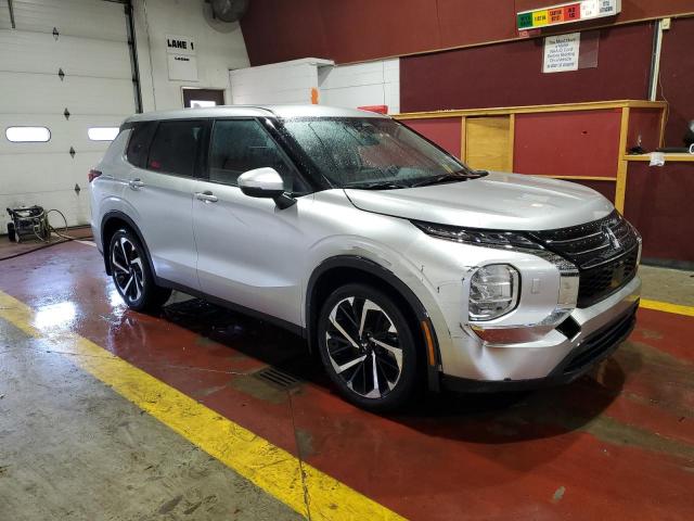  MITSUBISHI OUTLANDER 2022 Srebrny