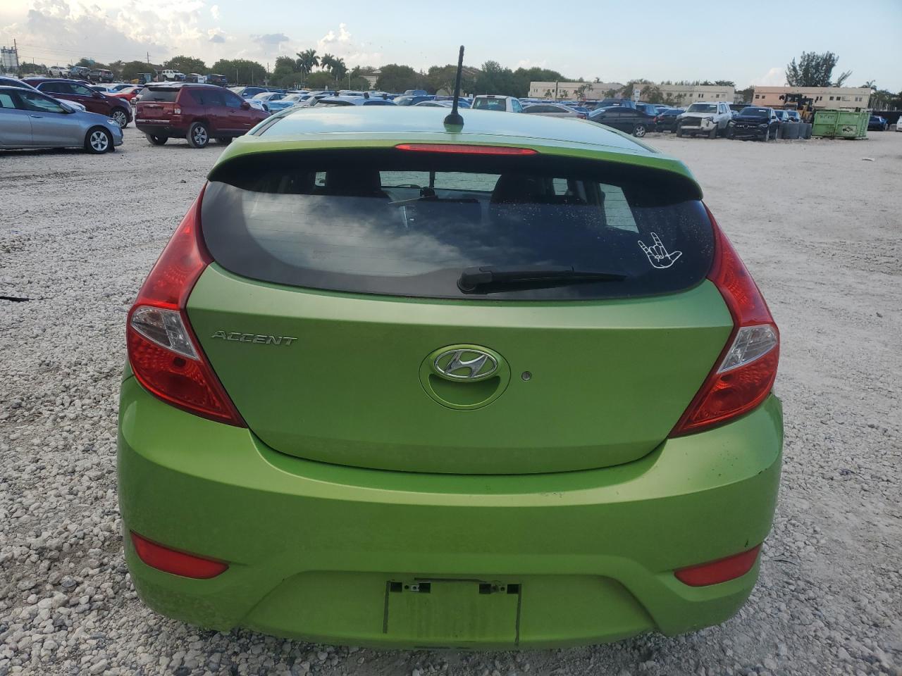 2013 Hyundai Accent Gls VIN: KMHCU5AE2DU077004 Lot: 51589055