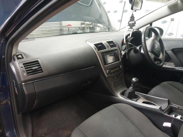 2010 TOYOTA AVENSIS TR