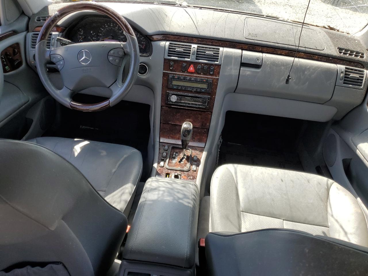 2001 Mercedes-Benz E 320 VIN: WDBJF65J41B249798 Lot: 52444935